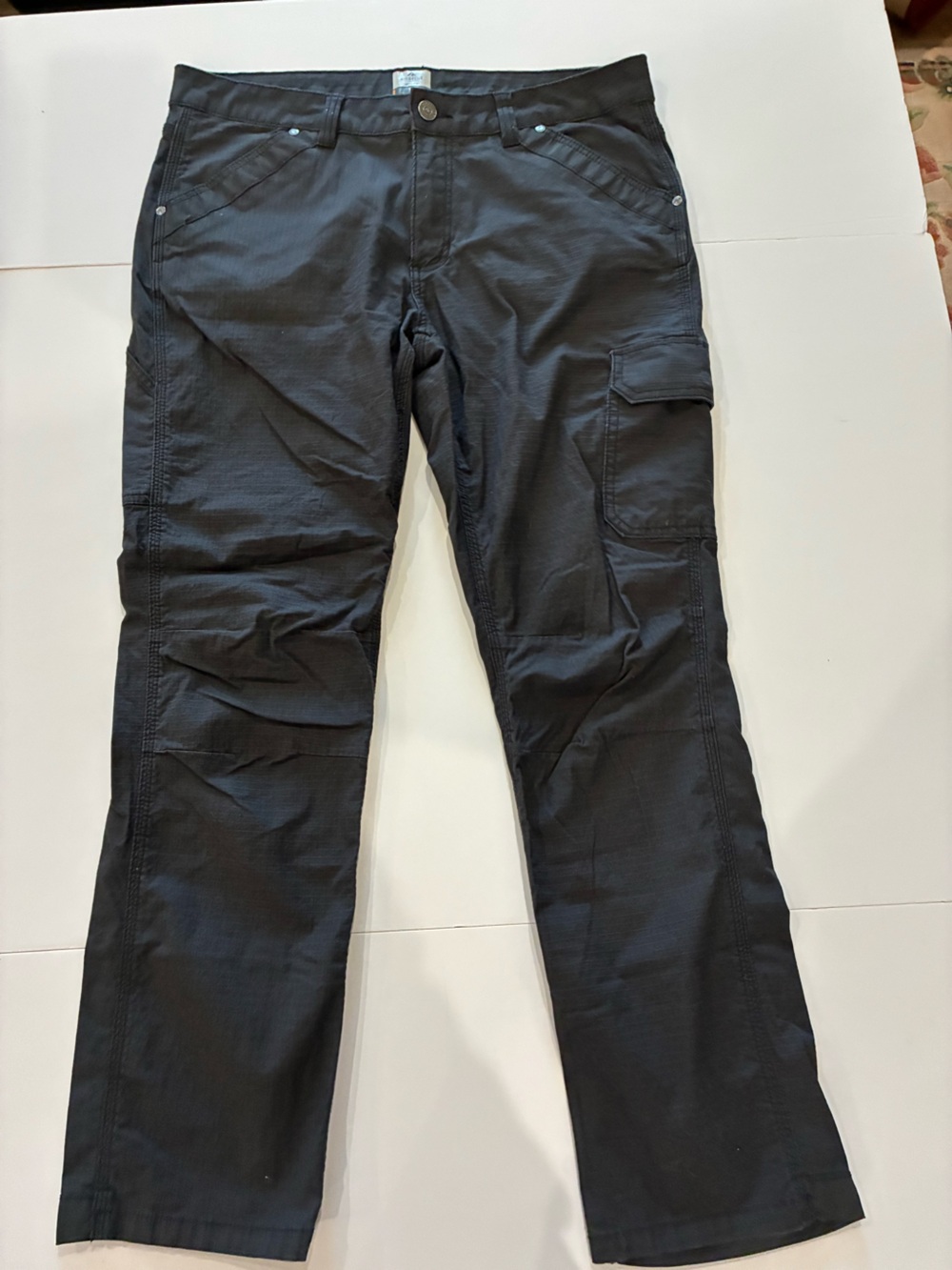 Women's Black Straight-Leg Cargo Pants